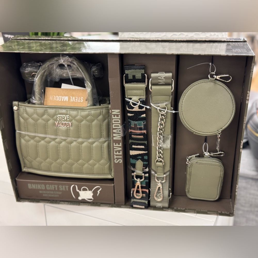 steve madden gift set bag